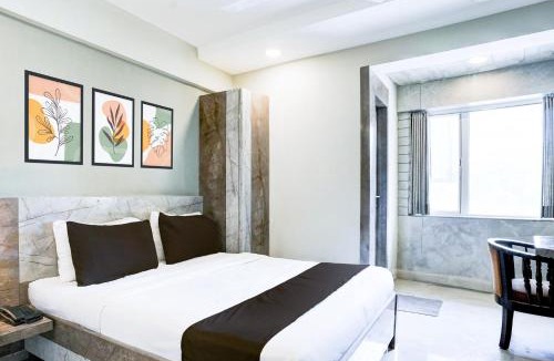 Vashi Hotel | Townhouse Oak Vashi