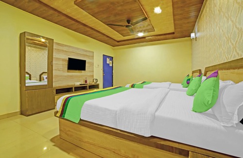 Mahabaleshwar Hotel | Treebo Balaji Excellency with Pool & Spa