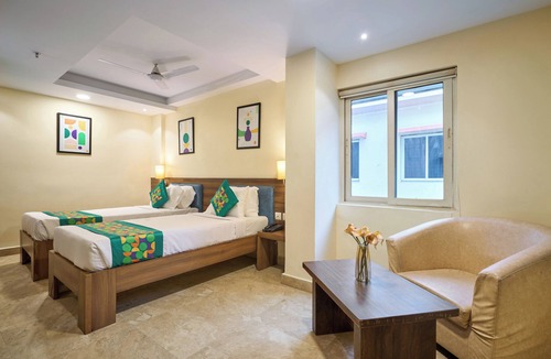 Visakhapatnam Hotel | Treebo Premium PL Grand, Visakhapatnam