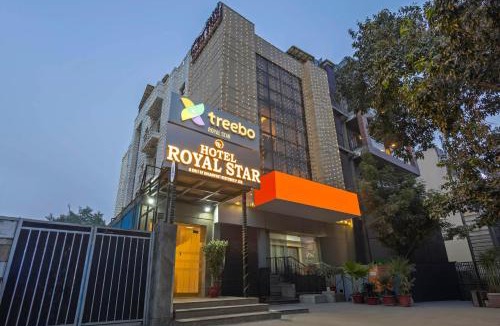 Dwarka Hotel | Treebo Royal Star