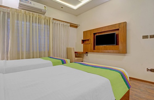 Bangalore City Center Hotel | Treebo White Inn