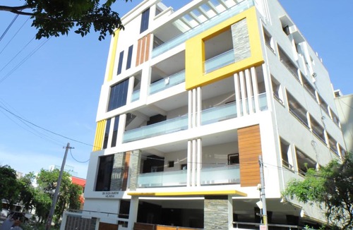 Tirupati Apartment | TrueLife - Railway station - On way to Balaji Temple - Breakfast included - Large 2BHK AC Apartments - Enjoy morning Coffee Tea Milk - Modular Kitchen - Fast WiFi, Jio Smart TV - Easy access to all Temples - Travels - TrueLife's service with lots of Love