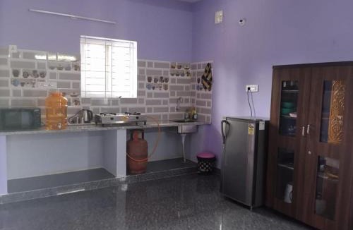Madanapalle Apartment | Two Bedroom Flat Non AC Varun Vihar Near Horsley Hills