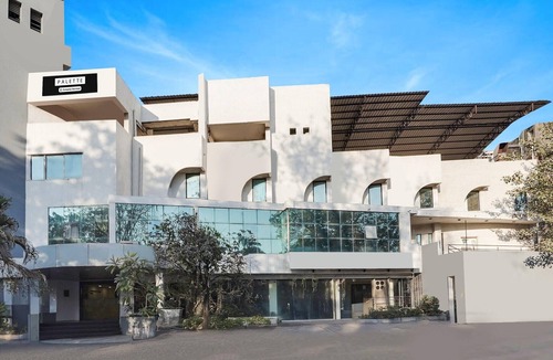 Adajan House | Ultimate Family Escape in Country Club Surat