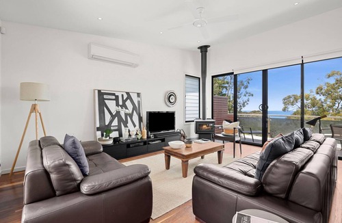 Lorne House | Vacation Mode