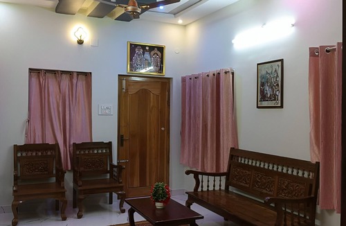 Tiruvannamalai House | Veda Residency Charming 2-bedroom house with AC, WiFi in pleasant Tiruvannamalai