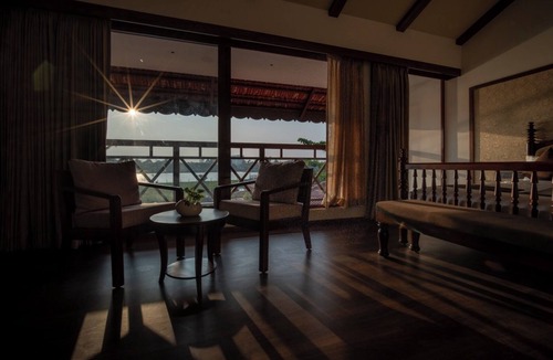 Kumbalam Hotel | VIHARA By CMK