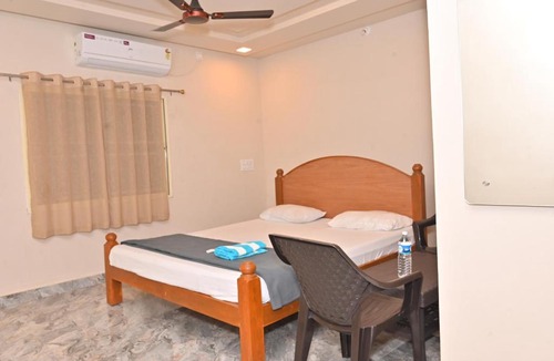 Kamalapur House | Vijay Guest House Hampi-Kamalapura