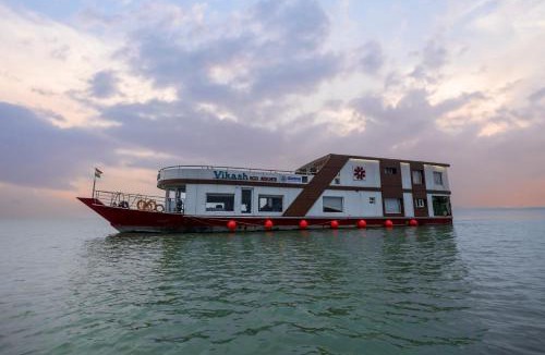 Khordha Boat Rental | Vikash Eco Resort