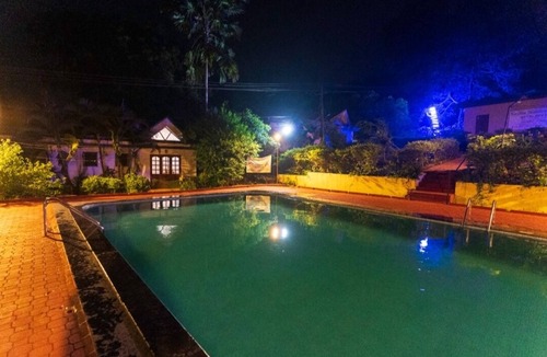 Anjuna Villa | Villa lagoon on hill One mile from anjuna beach/sunburn party