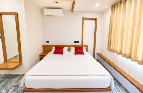 Ambalapuzha Hotel | Vilstay Go Malabar Comfort Rooms