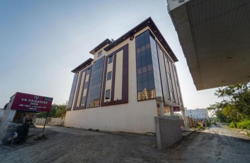 Kelambakkam Hotel | VR Paradise - Near SIPCOT Chennai OMR