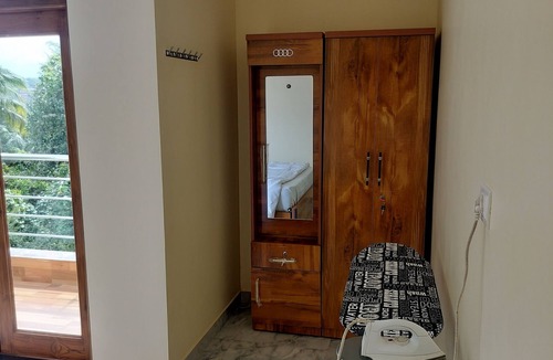 Curca Villa | Vrindavan Valley View Luxe Stay Villa
