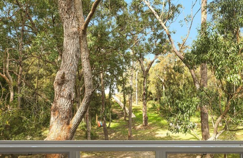 St. Georges Basin House | Waterfront Getaway, Pet Friendly - Jervis Bay