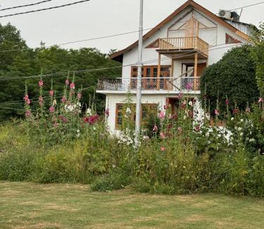 Sudarbal Cabin | Weather cottage