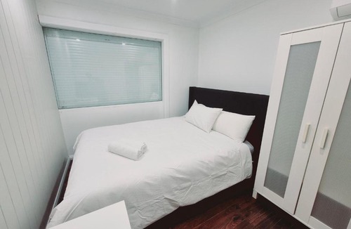 Emerton House | Weber 39