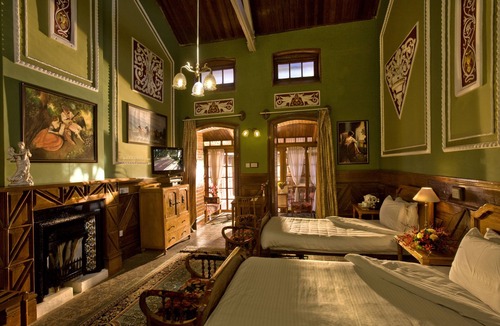 West Mere Hotel | WelcomHeritage Fernhills Royal Palace