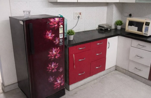 Kirti Nagar Apartment | West delhis 2 bedroom apartment with Ac kitchen,drawing and dinning room , lift