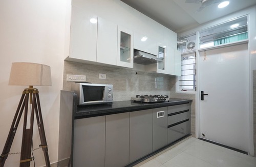 Taj Ganj Apartment | White House 3BR Near Taj Mahal by Homeyhuts