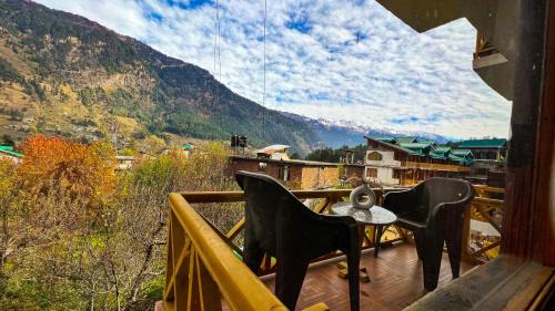 Old Manali Hostel | YOLO Social - The Social House & Cowork - Manali