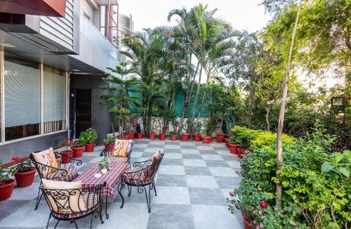Mount Abu Hotel | Yorkshire Inn