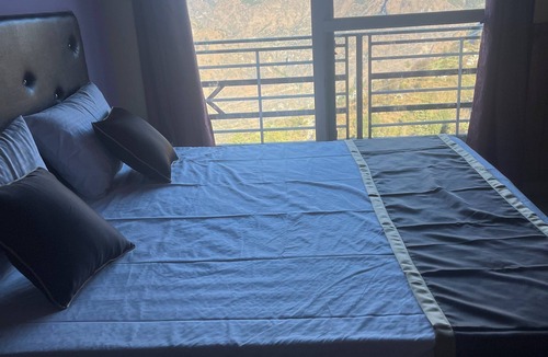 Sarahan Bed & Breakfast | Your home away from home in mountains/1-bedroom bed & breakfast