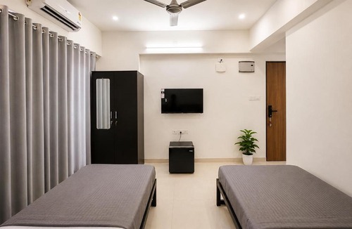 Hinjawadi Hotel | Z Express Isle of Life
