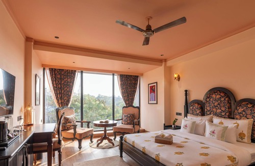 Sindhi Camp Hotel | Zo Selections Jaipur by Zostel