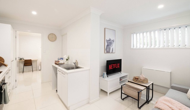 1 Bdr Apt w/AC | Kitchen | Parking | 231AF1 in Rocklea