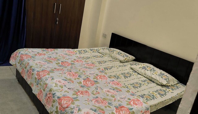 2-bedroom apartment in welcoming Bisrakh Jalalpur with AC
