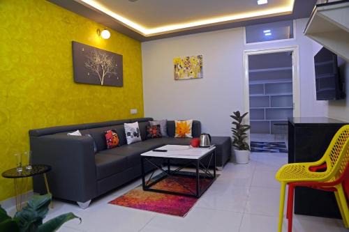 Aarvy Homes 1BHK, Hitech City, Near AIG,1