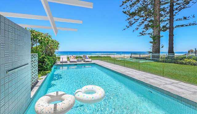 Absolute Beachfront Luxury Home with Heated Pool in Mermaid Beach