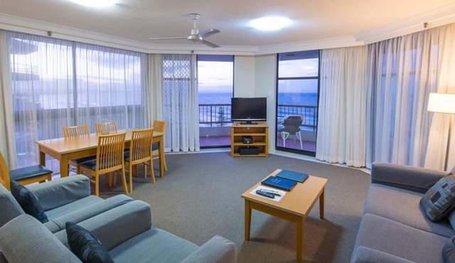 Absolute Beachfront Coolangatta Apart. sleep 6 available. Jan 2nd - 9th 2027 in Coolangatta