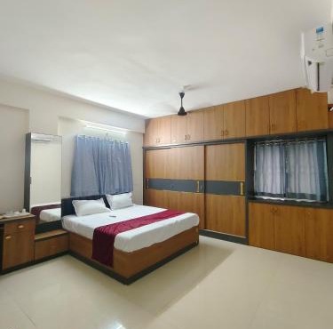 Adarsh Guest House