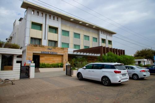 Ambar Sarovar Portico in Gandhidham