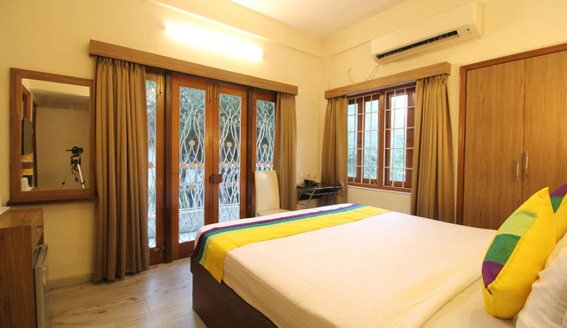 Anamitra Guest House