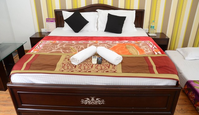 ANAYA GUEST HOUSE & RESTAURANT ETAH