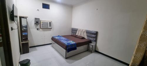 Anusthan Hotel
