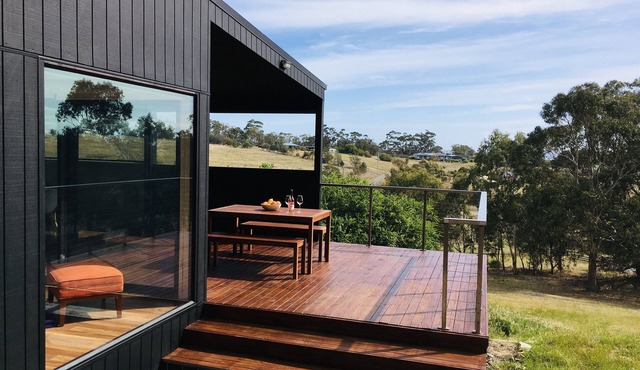 Architecturally Designed Rural Retreat Modern/Spacious/Tranquil - Great Views! in Forcett