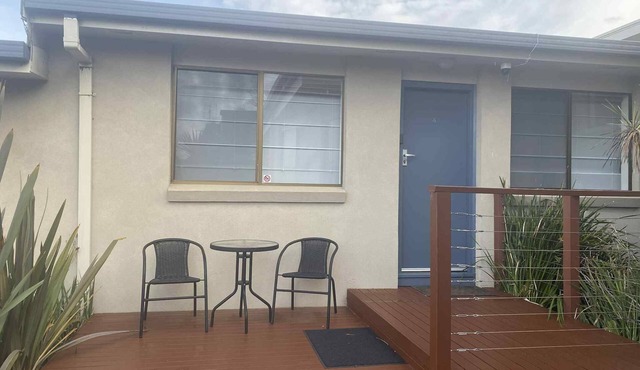Beachside 2 bedroom unit in small complex - directly opp the Port Sorrell SLSC in Hawley Beach