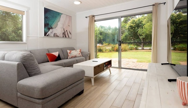 Blissful Beachfront Apartment Broulee in Broulee