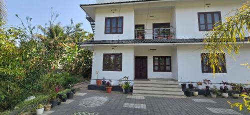 Brighton Hostel Stays in Sultan Bathery