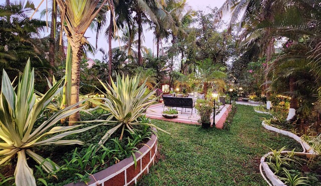 Casa de Tartaruga - Heritage Goan Villa, Half Acre, Private Pool, Staff