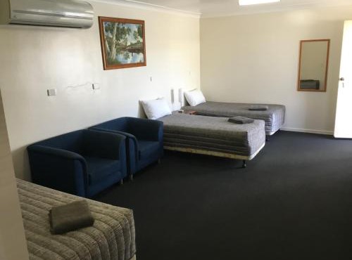Charleville Waltzing Matilda Motor Inn in Charleville