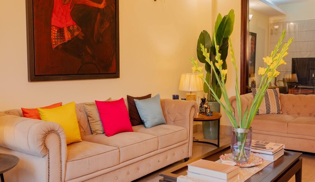 Charming 2-bedroom bed & breakfast in pleasant New Delhi Central