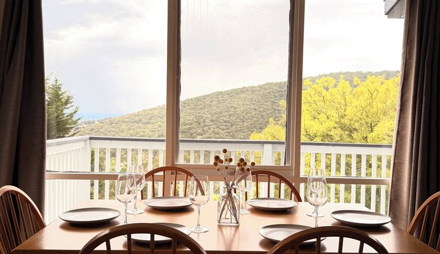 Charming Hillside Home City Views and the 1000 Steps! in Upper Ferntree Gully