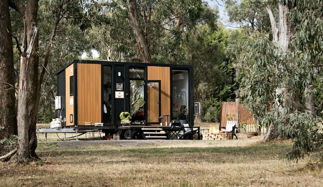 Charmingly Tiny House in Springmount, Victoria in Springmount