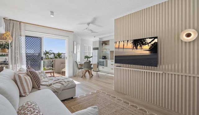 Coastal Beachside Rooftop Retreat 2 Bedroom Apartment in Sunshine Coast