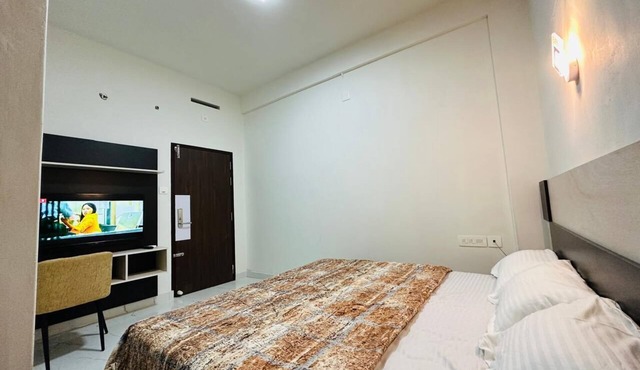 COCOBAY INN