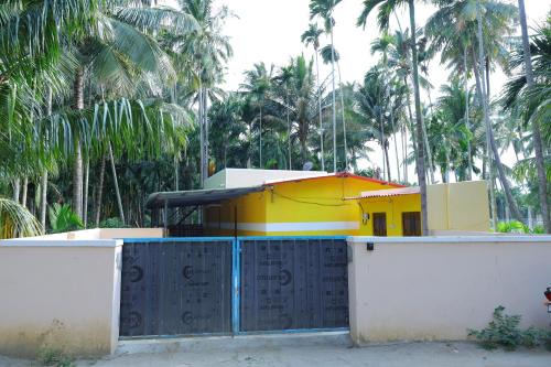 Coconut Grove villa by Shivalaya Stays